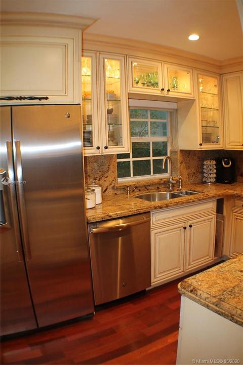 411 Giralda Ave, Coral Gables, FL 33134 photo 12