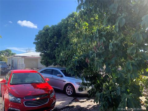 745 Harem Ave, Opa Locka, FL 33054 photo 4