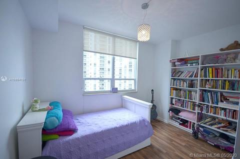 801 Brickell Key Blvd #1904, Miami, FL 33131 photo 8