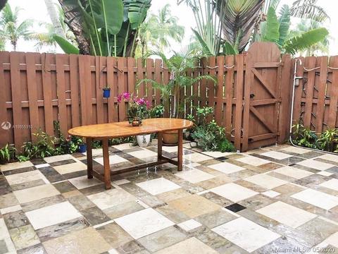 825 Center St #2D, Jupiter, FL 33458 photo 3