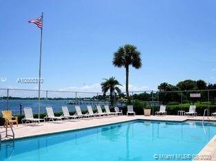 825 Center St #2D, Jupiter, FL 33458 photo 1