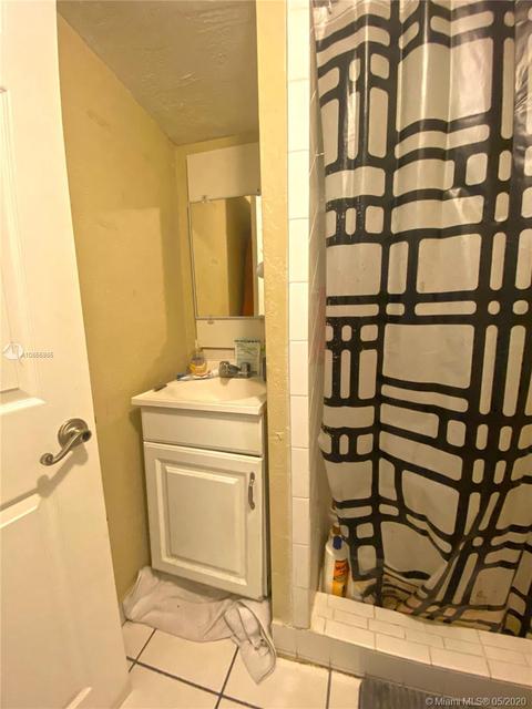 4631 W 8th Ct, Hialeah, FL 33012 photo 40
