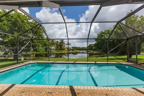 801 Hampton Ct, Weston, FL 33326 photo 22