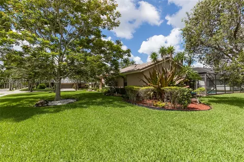 801 Hampton Ct, Weston, FL 33326 photo 25