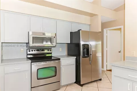 801 Hampton Ct, Weston, FL 33326 photo 5