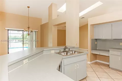 801 Hampton Ct, Weston, FL 33326 photo 7
