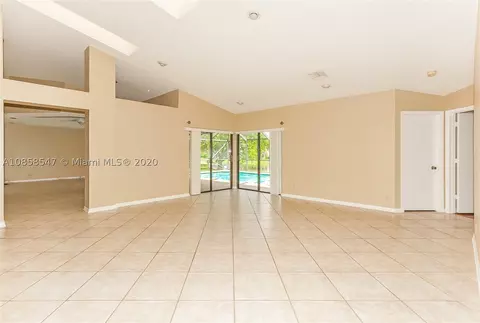801 Hampton Ct, Weston, FL 33326 photo 9