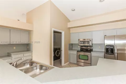 801 Hampton Ct, Weston, FL 33326 photo 6