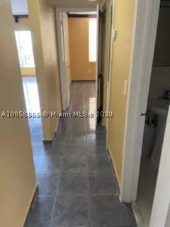 1900 W 68th St #B403, Hialeah, FL 33014 photo 9
