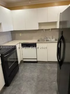 1900 W 68th St #B403, Hialeah, FL 33014 photo 12