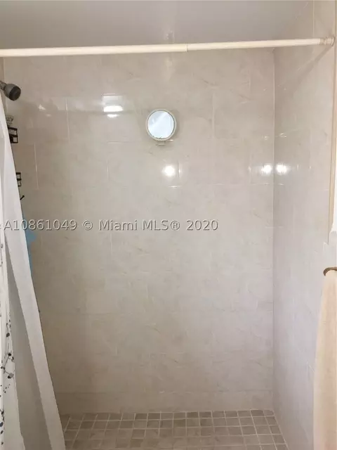 Undisclosed, Miami, FL 33143 photo 15