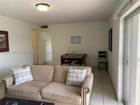 Undisclosed, Miami, FL 33143 photo 8