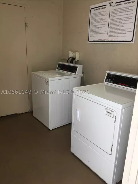 Undisclosed, Miami, FL 33143 photo 16