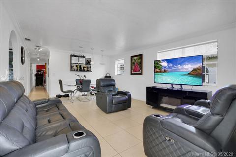 475 E 7th St, Hialeah, FL 33010 photo 3