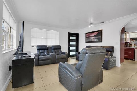 475 E 7th St, Hialeah, FL 33010 photo 6