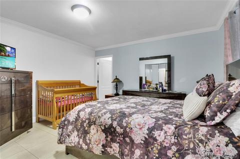 475 E 7th St, Hialeah, FL 33010 photo 10