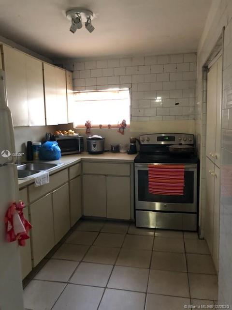 760 E 22nd St, Hialeah, FL 33013 photo 3