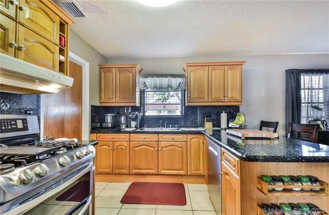205 E 13th St, Hialeah, FL 33010 photo 18