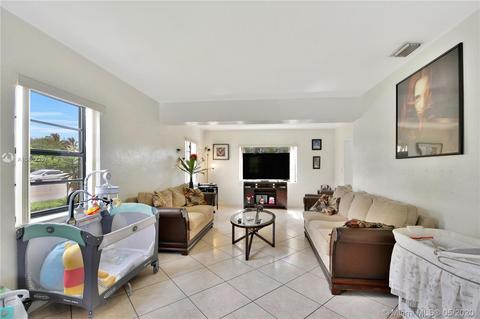 5190 E 9th Ln, Hialeah, FL 33013 photo 10