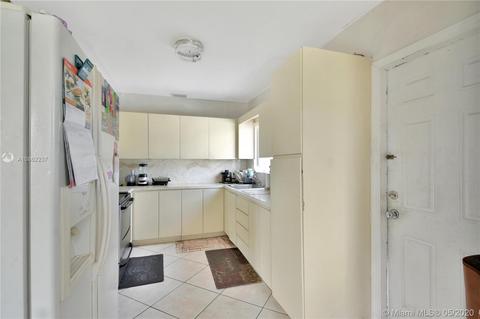 5190 E 9th Ln, Hialeah, FL 33013 photo 19