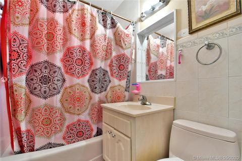 5190 E 9th Ln, Hialeah, FL 33013 photo 17