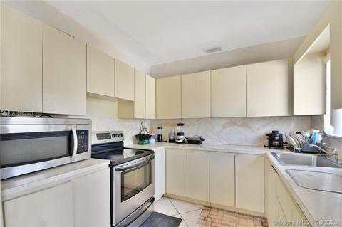 5190 E 9th Ln, Hialeah, FL 33013 photo 21