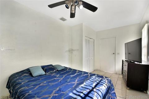 5190 E 9th Ln, Hialeah, FL 33013 photo 8