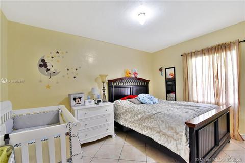 5190 E 9th Ln, Hialeah, FL 33013 photo 13