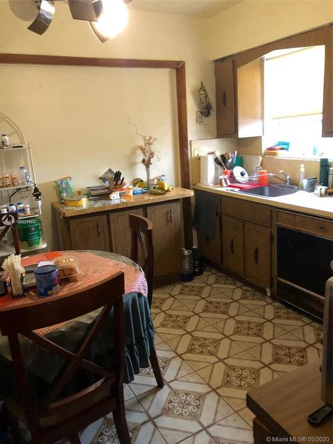 420 E 42nd St, Hialeah, FL 33013 photo 2