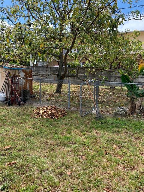 420 E 42nd St, Hialeah, FL 33013 photo 8