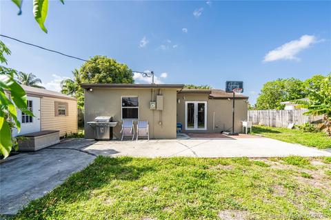 775 Sultan Ave, Opa Locka, FL 33054 photo 11