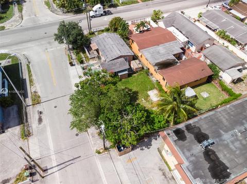 902 SE 8th St, Hialeah, FL 33010 photo 11