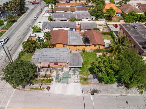 902 SE 8th St, Hialeah, FL 33010 photo 2