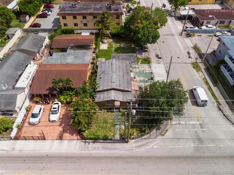 902 SE 8th St, Hialeah, FL 33010 photo 4