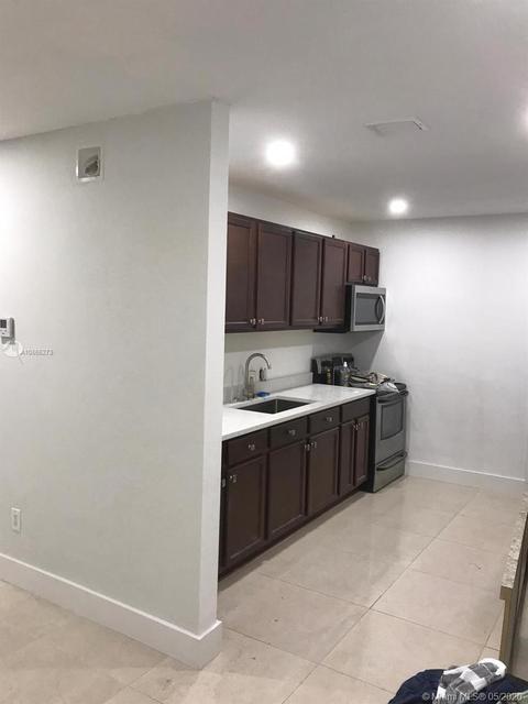 856 E 30th St, Hialeah, FL 33013 photo 8