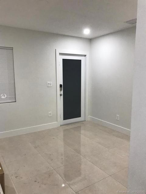 856 E 30th St, Hialeah, FL 33013 photo 5