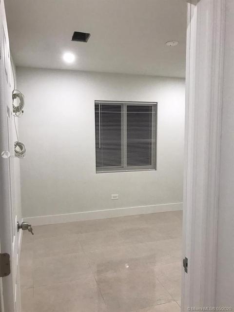 856 E 30th St, Hialeah, FL 33013 photo 25
