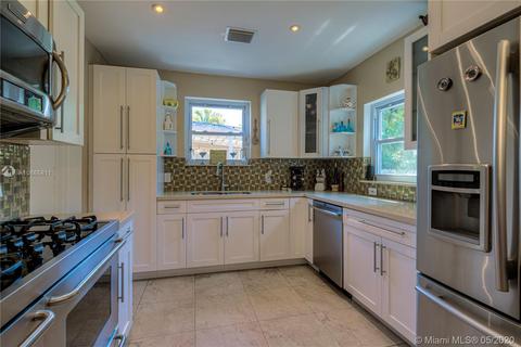 9265 Dickens Ave, Surfside, FL 33154 photo 7