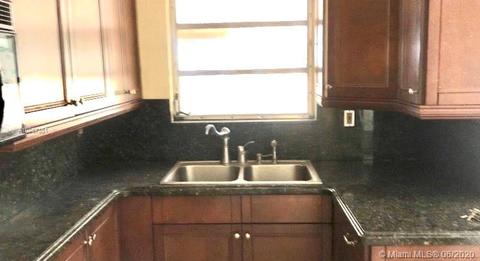 813 E 20th St, Hialeah, FL 33013 photo 3