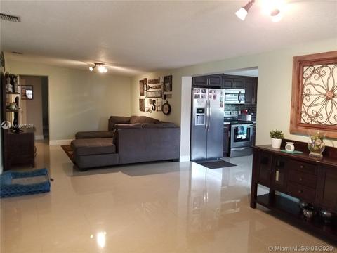 7360 W 14th Ct, Hialeah, FL 33014 photo 5