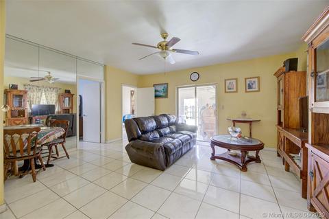 610 SE 8th St, Hialeah, FL 33010 photo 19
