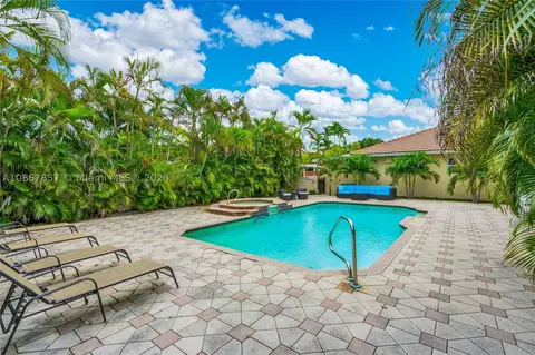 5875 W 3rd Ln, Hialeah, FL 33012 photo 31