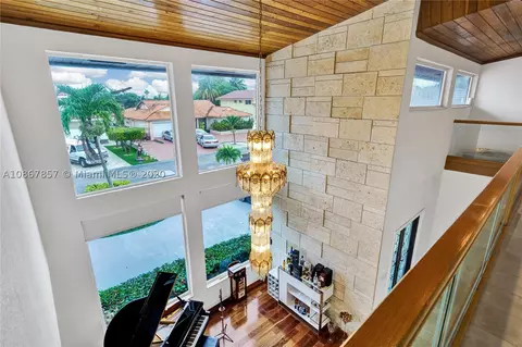 5875 W 3rd Ln, Hialeah, FL 33012 photo 49