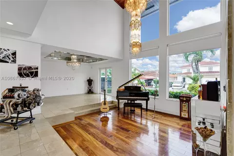 5875 W 3rd Ln, Hialeah, FL 33012 photo 12