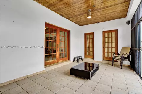 5875 W 3rd Ln, Hialeah, FL 33012 photo 29