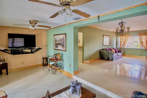970 W 53rd St, Hialeah, FL 33012 photo 9