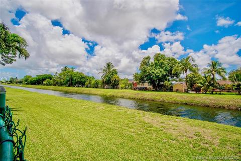 970 W 53rd St, Hialeah, FL 33012 photo 17