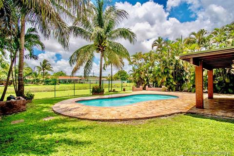 970 W 53rd St, Hialeah, FL 33012 photo 8