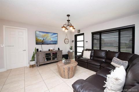 7290 W 14th Ave, Hialeah, FL 33014 photo 7
