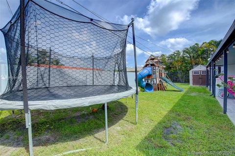 7290 W 14th Ave, Hialeah, FL 33014 photo 23